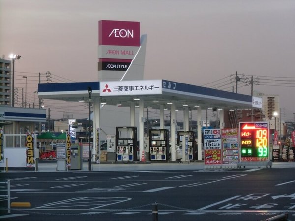 2015イオンモール常滑ガソリンスタンド.JPG