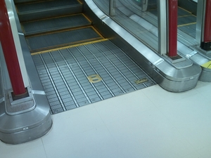 escalator2.jpg
